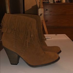 tan, tassel heeled boots